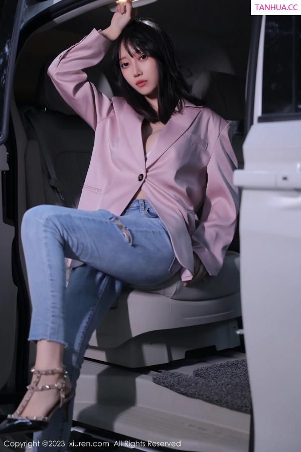 玥儿玥  [XiuRen]高清写真图 2023.03.03 No.6355 玥儿玥er 万宁旅拍第5张图片